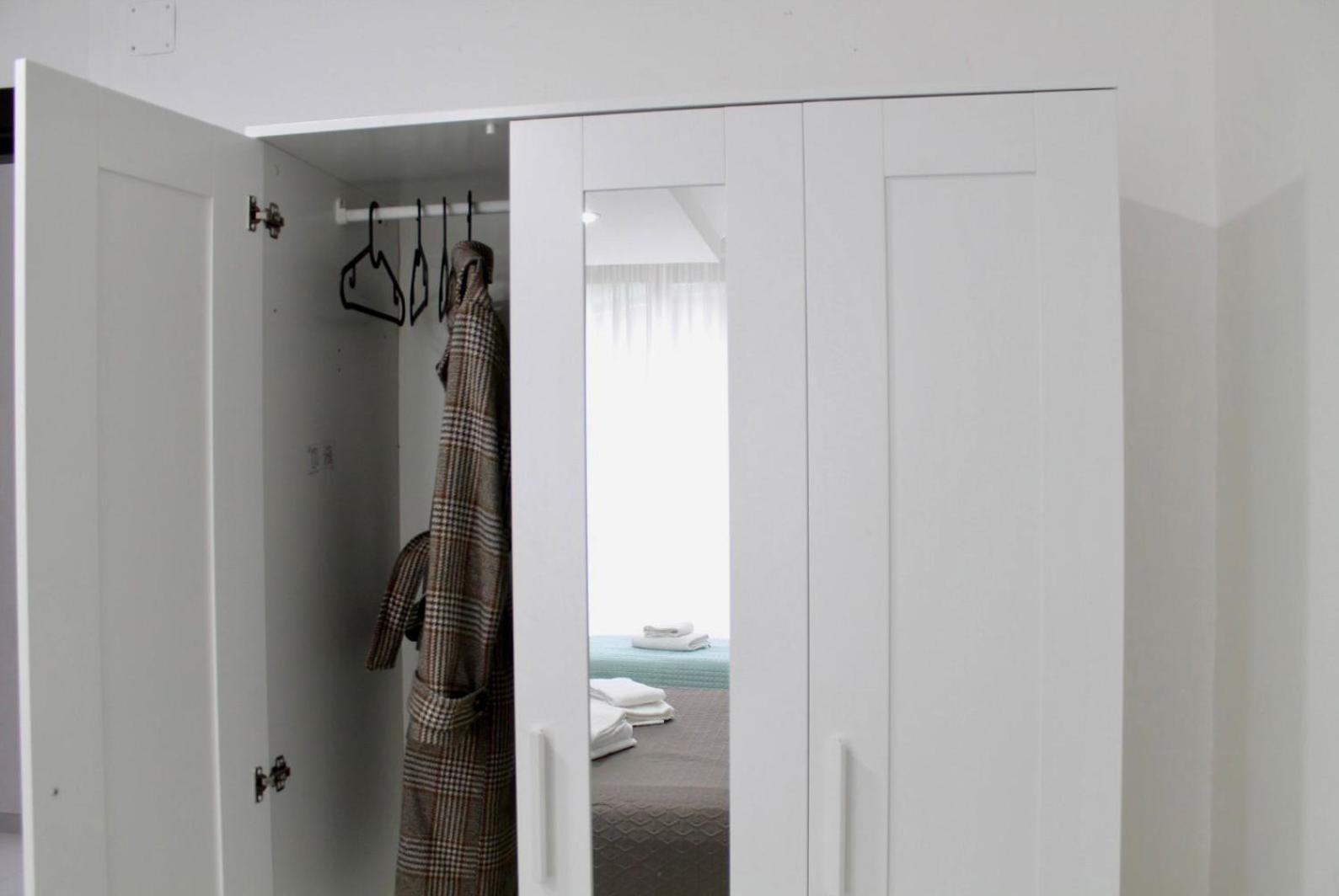 B&B Central Rooms 137 那不勒斯 外观 照片